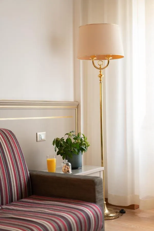 Palazzo Porta Romana Hotel Mailand 4*,